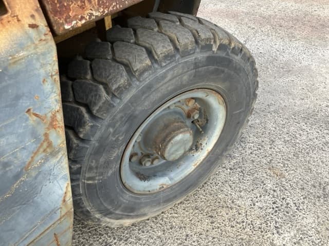 Forklift — Auction (lot 8461-4030)