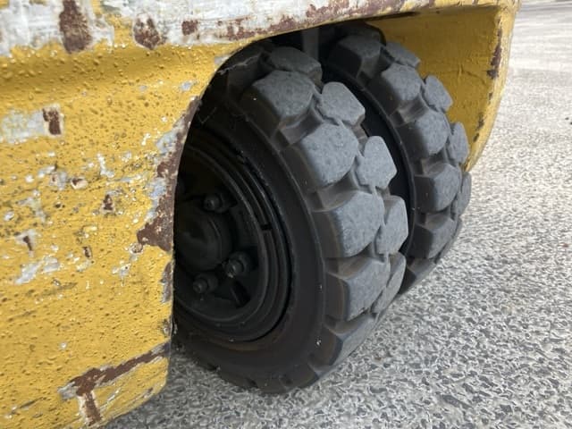 Battery Forklift — Auction (lot 8461-4033)