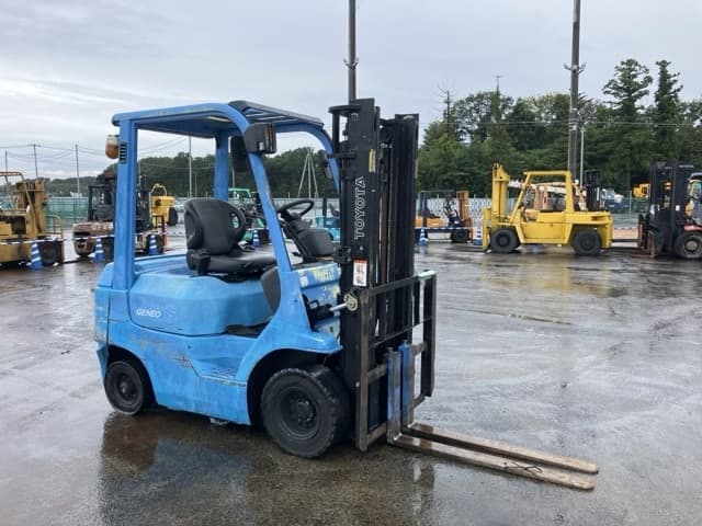 Forklift — Auction (lot 8461-4038)