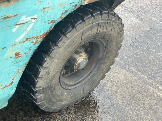 Forklift — Auction (lot 8461-4042)