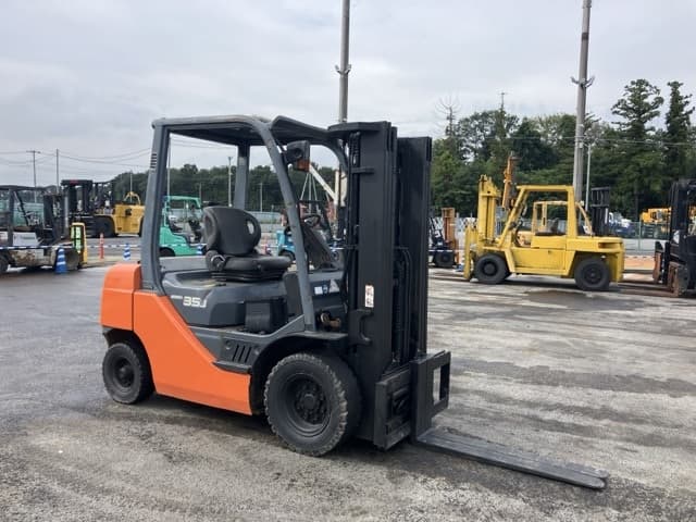 Forklift — Auction (lot 8461-4047)