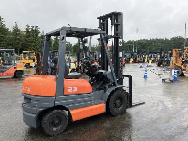 Forklift — Auction (lot 8461-4057)