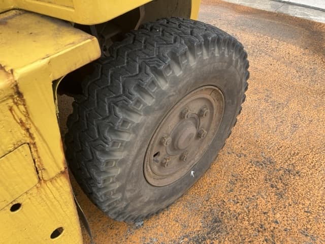 Forklift — Auction (lot 8461-4058)