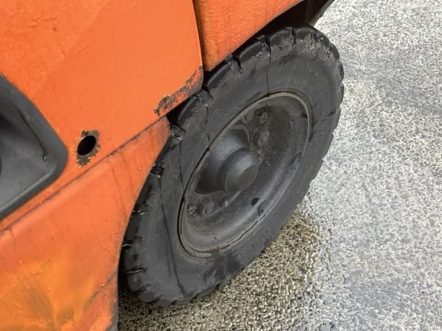 Forklift — Auction (lot 8461-4067)