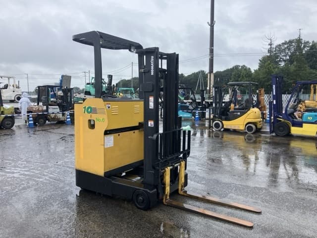 Reach Forklift — Auction (lot 8461-4074)