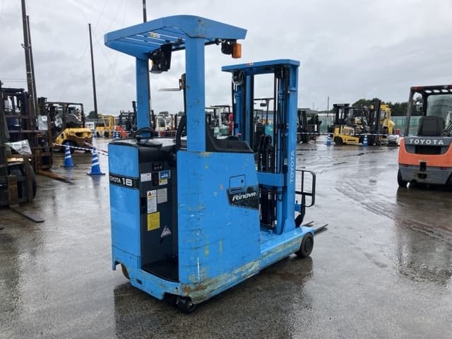 Reach Forklift — Auction (lot 8461-4082)