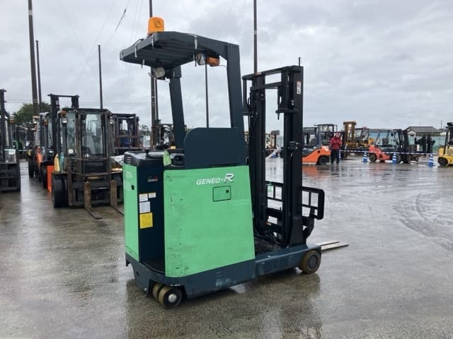 Reach Forklift — Auction (lot 8461-4083)