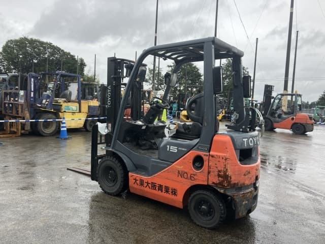 Forklift — Auction (lot 8461-4084)