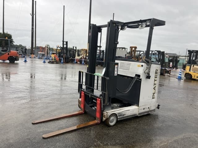Reach Forklift — Auction (lot 8461-4090)