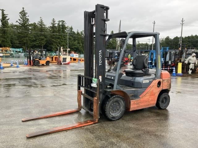 Forklift — Auction (lot 8461-4093)
