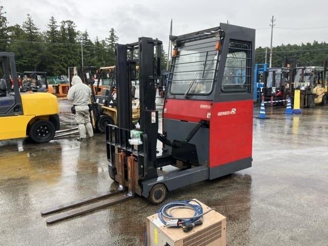 Reach Forklift — Auction (lot 8461-4094)