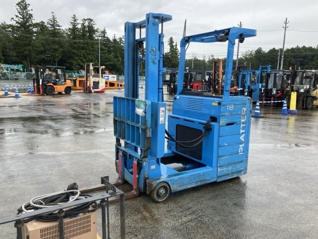 Reach Forklift — Auction (lot 8461-4095)