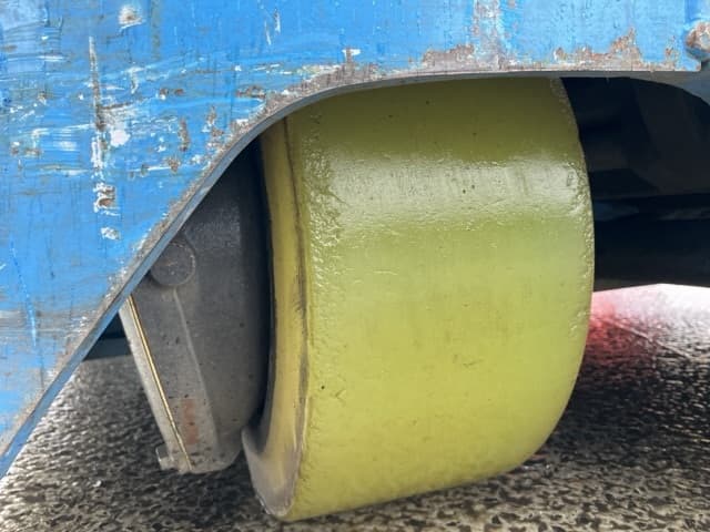 Reach Forklift — Auction (lot 8461-4095)