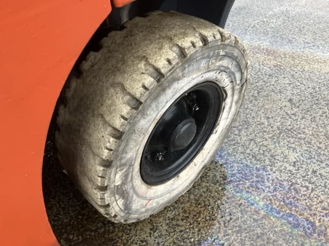 Forklift — Auction (lot 8461-4096)
