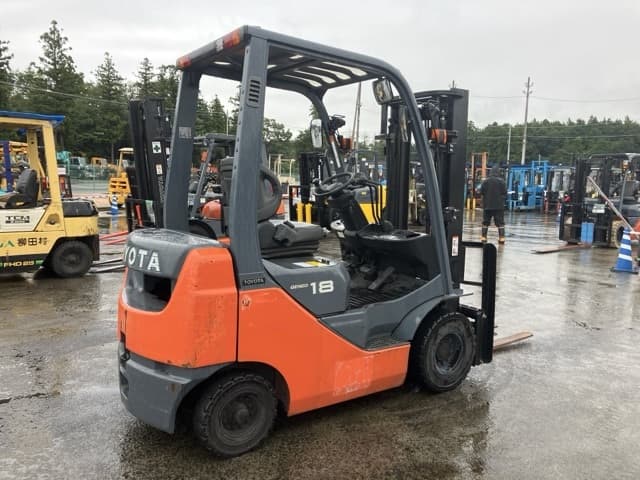 Forklift — Auction (lot 8461-4097)