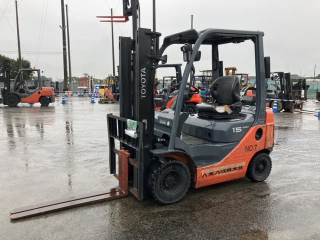 Forklift — Auction (lot 8461-4098)