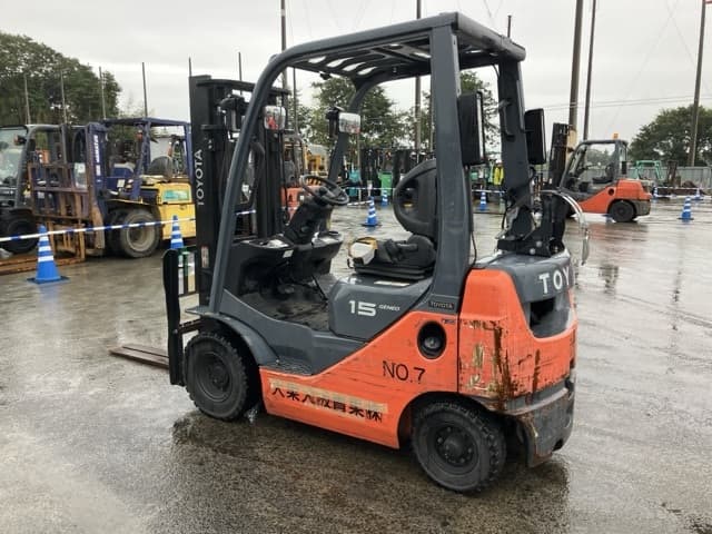 Forklift — Auction (lot 8461-4098)