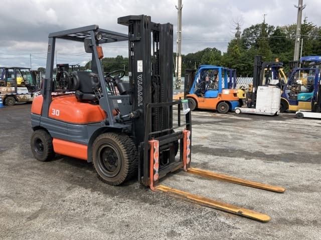 Forklift — Auction (lot 8461-4112)