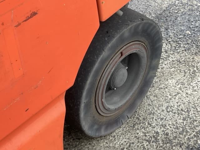 Battery Forklift — Auction (lot 8461-4117)
