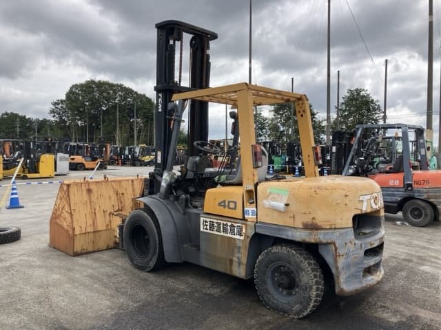 Forklift — Auction (lot 8461-4118)