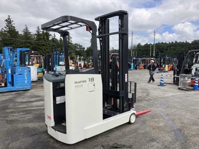 Reach Forklift — Auction (lot 8461-4119)