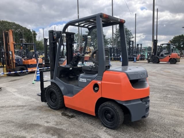 Forklift — Auction (lot 8461-4120)