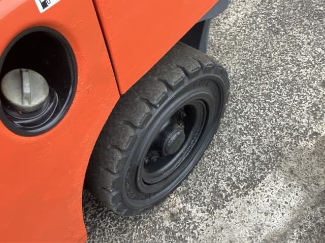 Forklift — Auction (lot 8461-4120)
