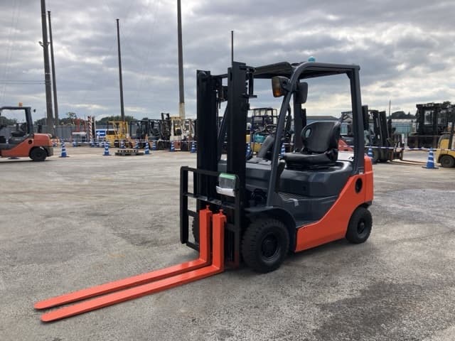 Forklift — Auction (lot 8461-4121)