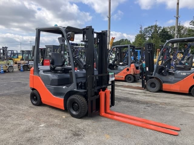 Forklift — Auction (lot 8461-4121)