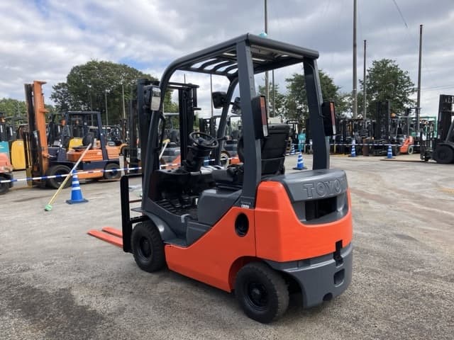 Forklift — Auction (lot 8461-4121)