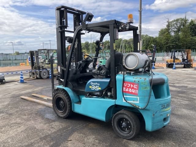 Forklift — Auction (lot 8461-4128)