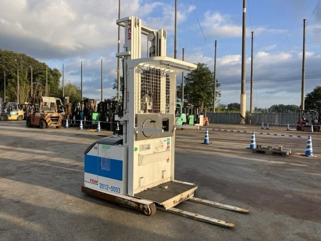 Battery Forklift — Auction (lot 8461-4136)