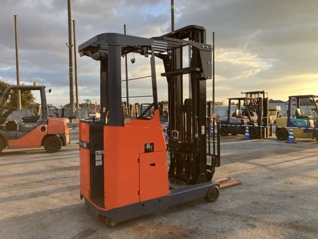 Reach Forklift — Auction (lot 8461-4139)