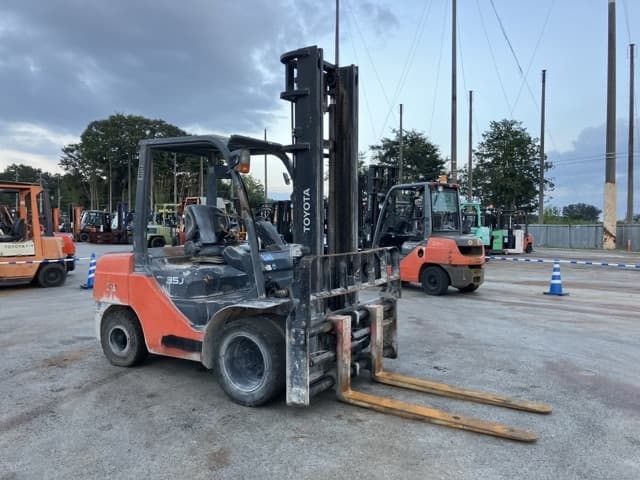 Forklift — Auction (lot 8461-4144)
