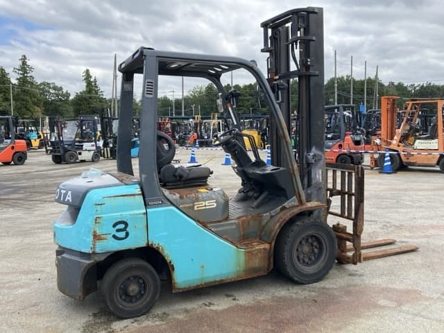 Forklift — Auction (lot 8461-4154)