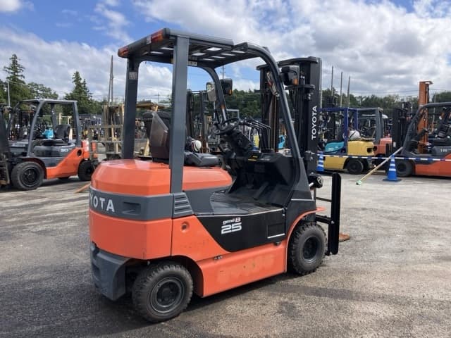Battery Forklift — Auction (lot 8461-4155)