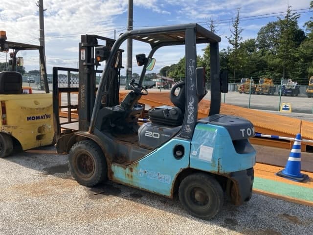 Forklift — Auction (lot 8461-4157)