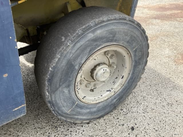 Forklift — Auction (lot 8461-4162)