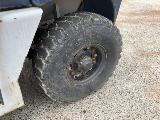 Forklift — Auction (lot 8461-4163)