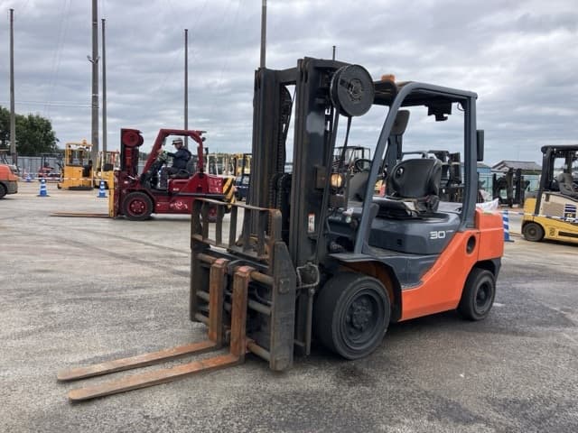 Forklift — Auction (lot 8461-4164)