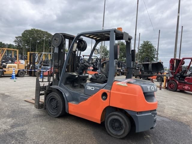 Forklift — Auction (lot 8461-4164)