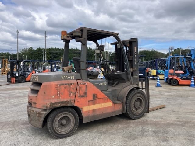 Forklift — Auction (lot 8461-4171)
