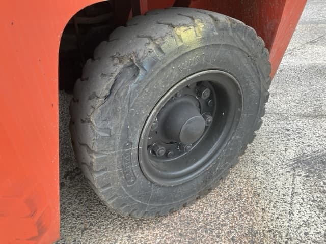 Forklift — Auction (lot 8461-4191)