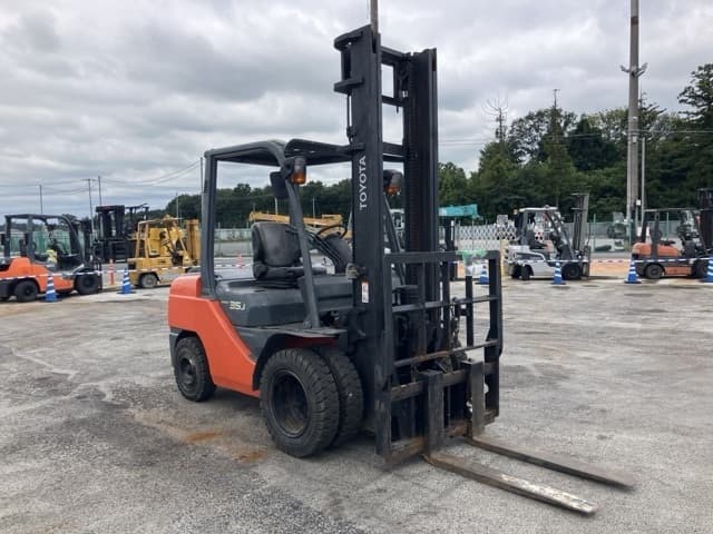 Forklift — Auction (lot 8461-4194)
