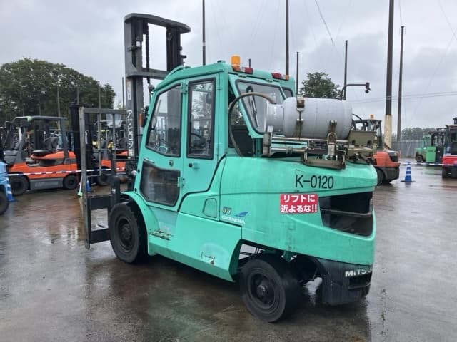 Forklift — Auction (lot 8461-4200)