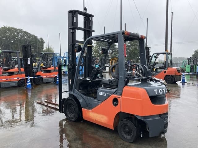 Forklift — Auction (lot 8461-4201)