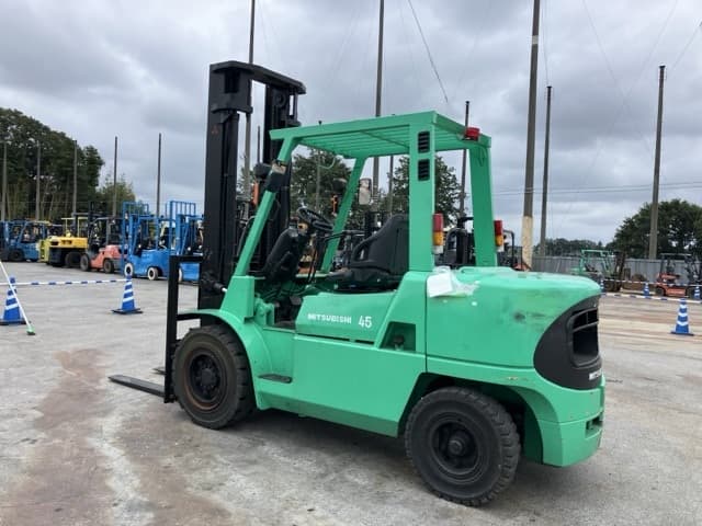Forklift — Auction (lot 8461-4208)