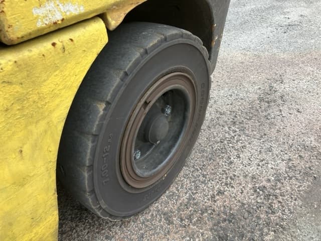 Forklift — Auction (lot 8461-4209)