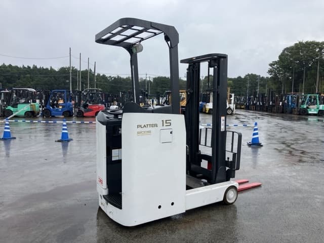 Reach Forklift — Auction (lot 8461-4212)