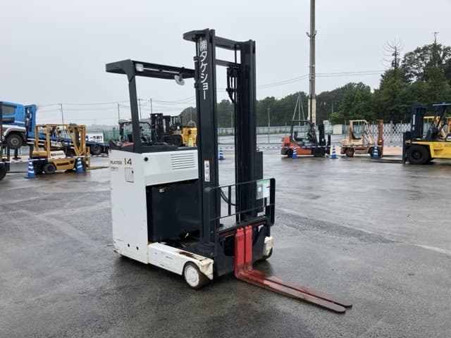Reach Forklift — Auction (lot 8461-4214)